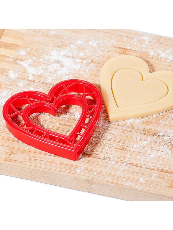 Форма для вырезки теста «Сердце», 6,3×6,6×1,5 см, цвет красный