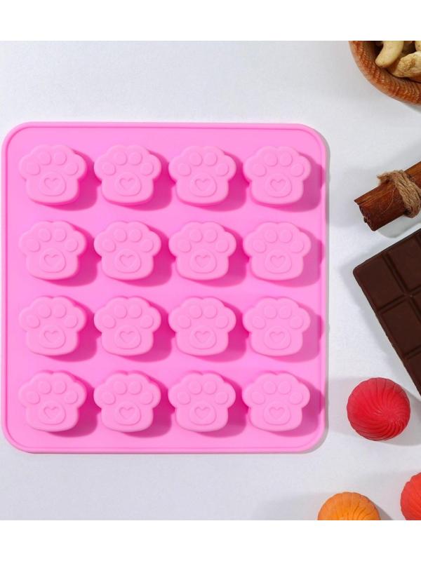 Форма для льда и кондитерских украшений Доляна «Лапки», 16×15,5 см, силикон, 16 ячеек (3×2,7×0,5 см), цвет МИКС