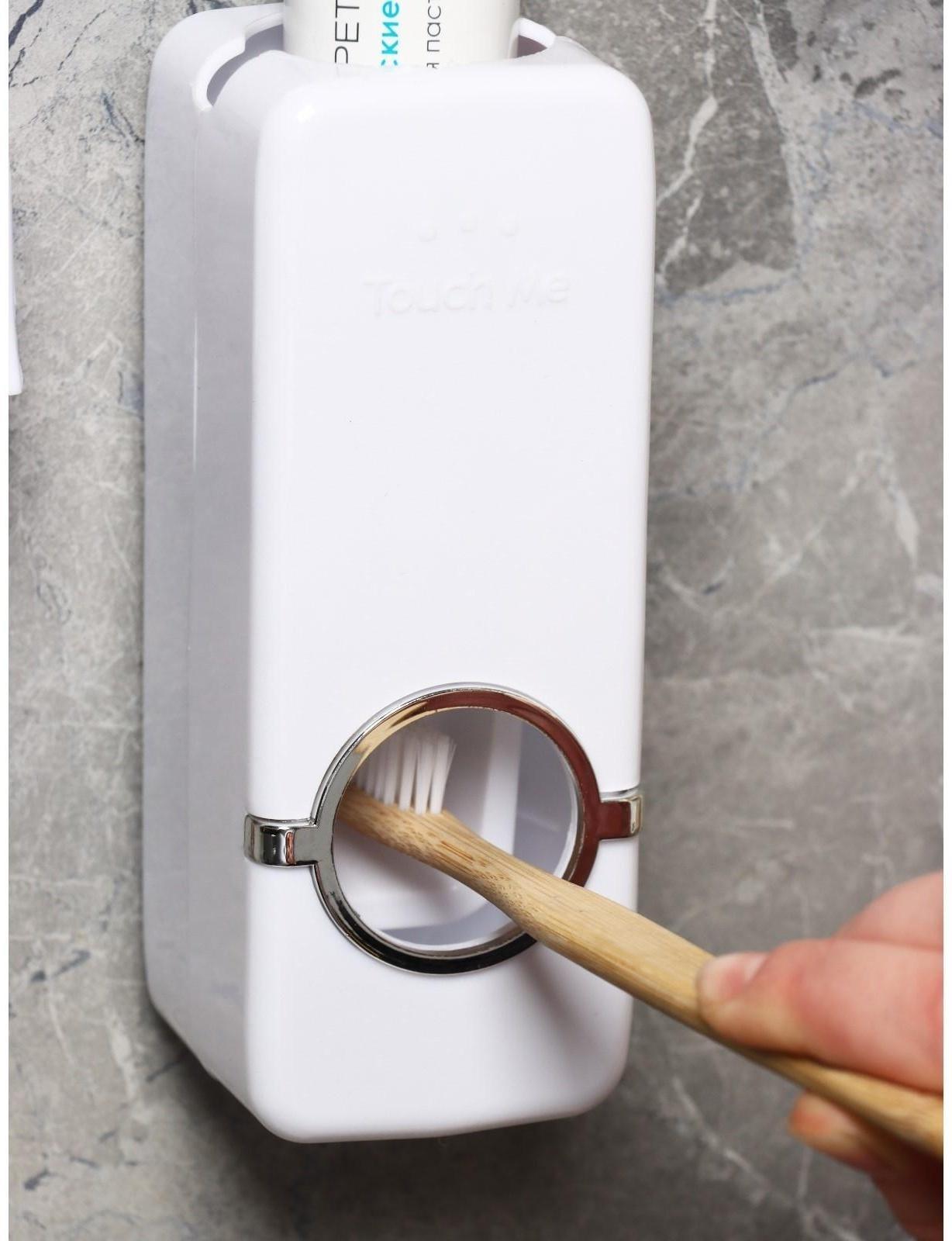 Держатель для зубных щёток и выдавливатель для зубной пасты, 16×10,5 см, цвет МИКС