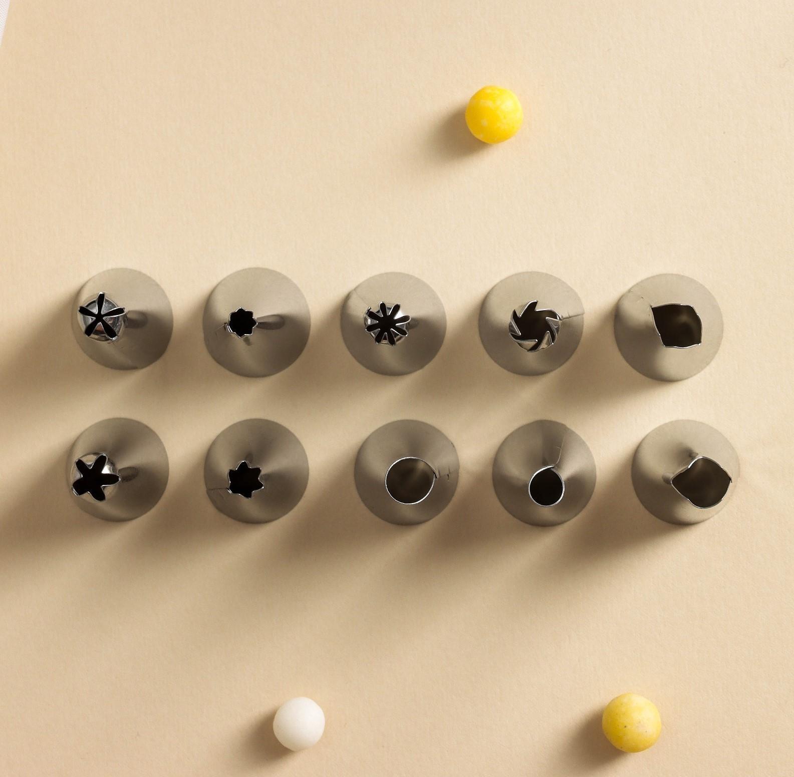 Набор кондитерский Доляна, 11 предметов: мешок, 10 насадок, цвет МИКС