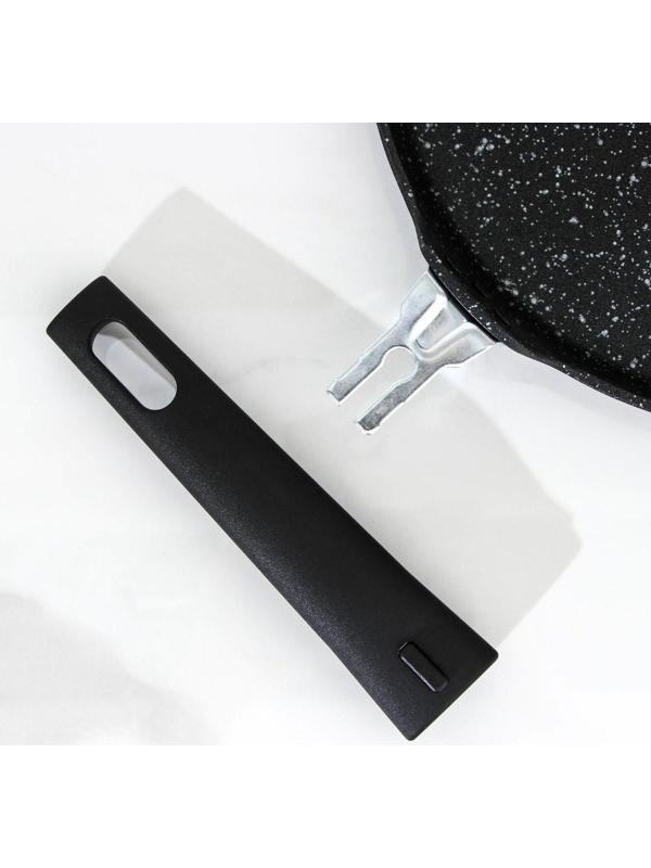 Сковорода блинная, d=20 см, пластиковая ручка, антипригарное покрытие, цвет тёмный мрамор