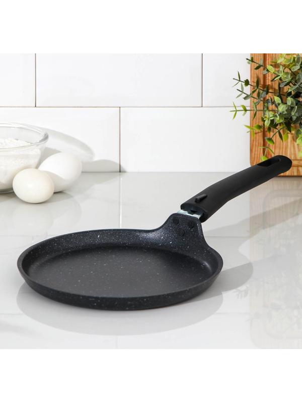Сковорода блинная, d=20 см, пластиковая ручка, антипригарное покрытие, цвет тёмный мрамор