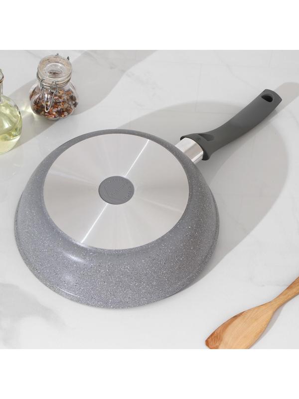 Сковорода, d=24 см, пластиковая ручка, антипригарное покрытие, цвет светлый мрамор