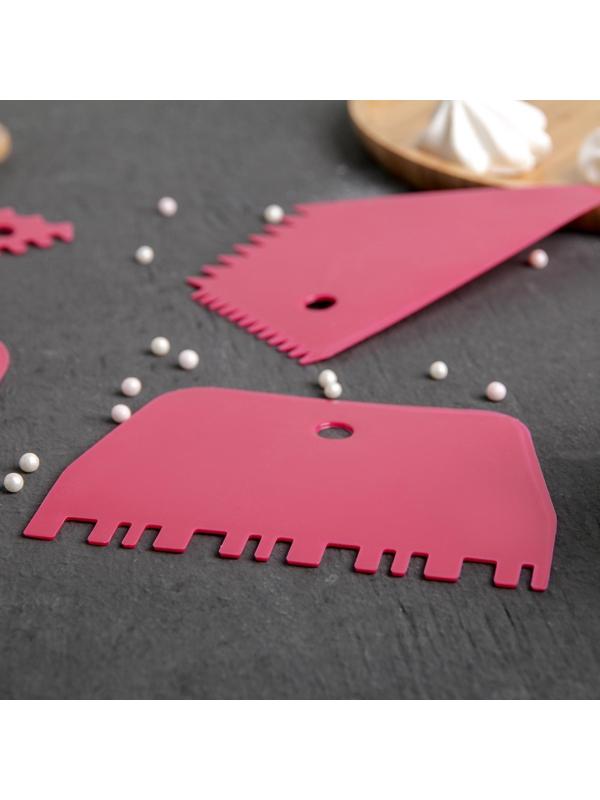 Набор шпателей кондитерских Доляна, 4 предмета, 11,7×10,2 см, 15,5×9,3 см, 11×11 см, 13×9,3 см, цвет МИКС