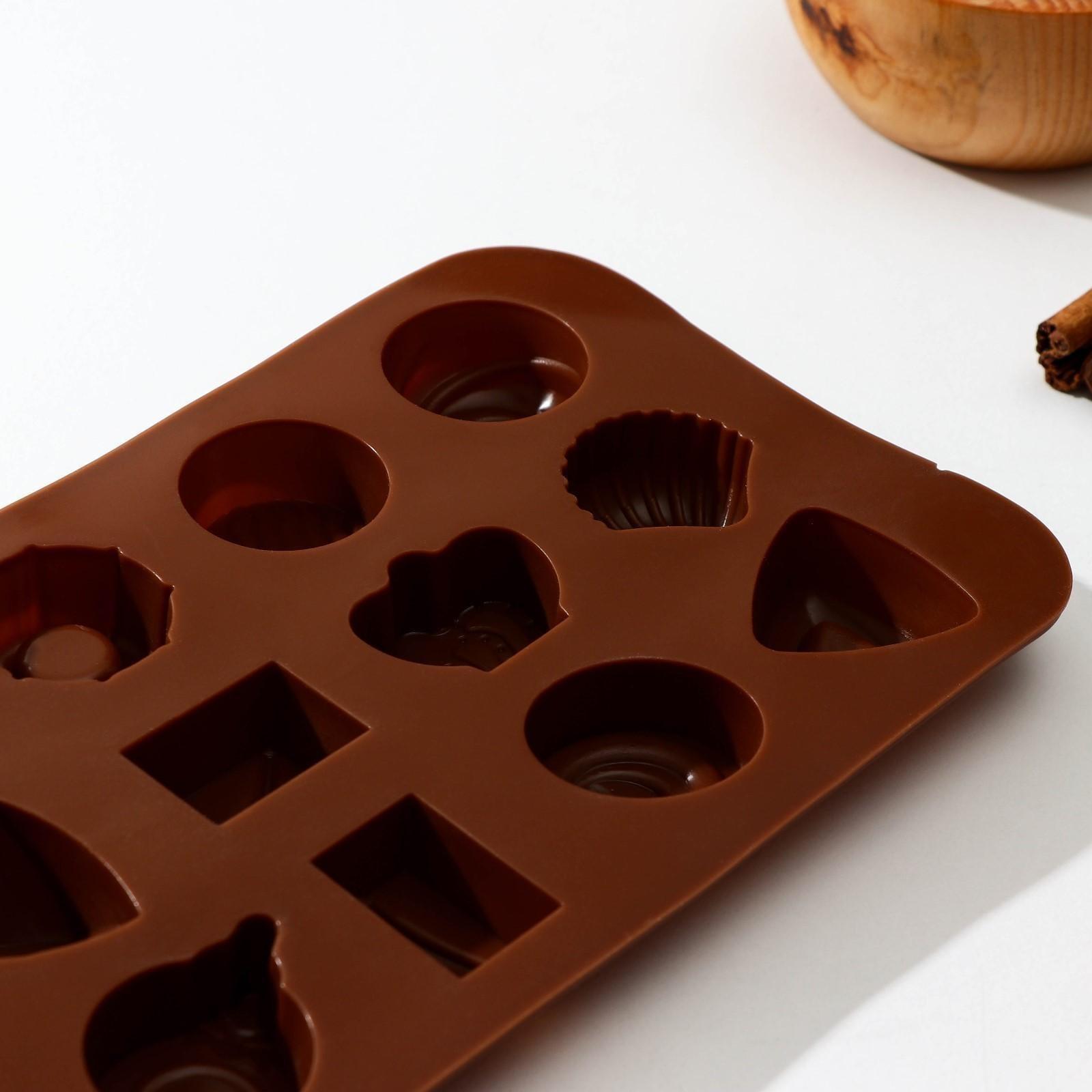 Форма для льда и кондитерских украшений Доляна «Лакомство», 21×10,4 см, силикон, 15 ячеек