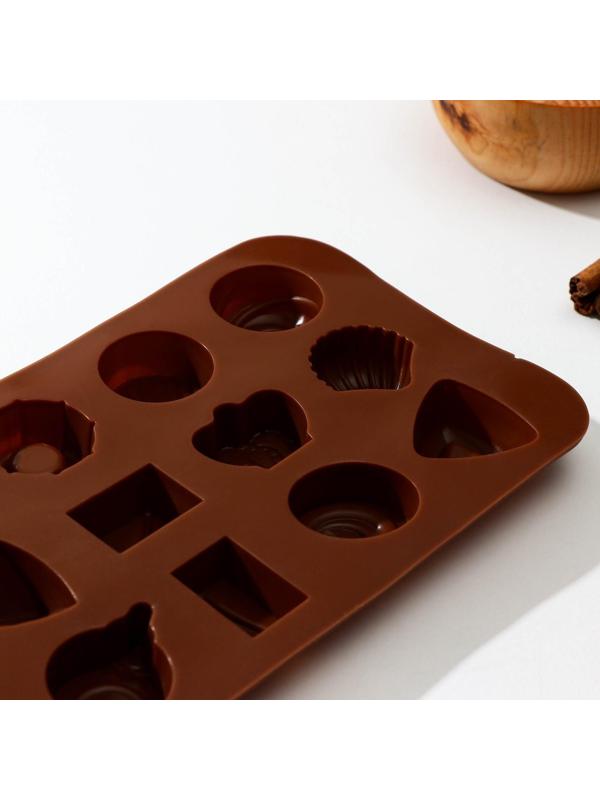 Форма для льда и кондитерских украшений Доляна «Лакомство», 21×10,4 см, силикон, 15 ячеек