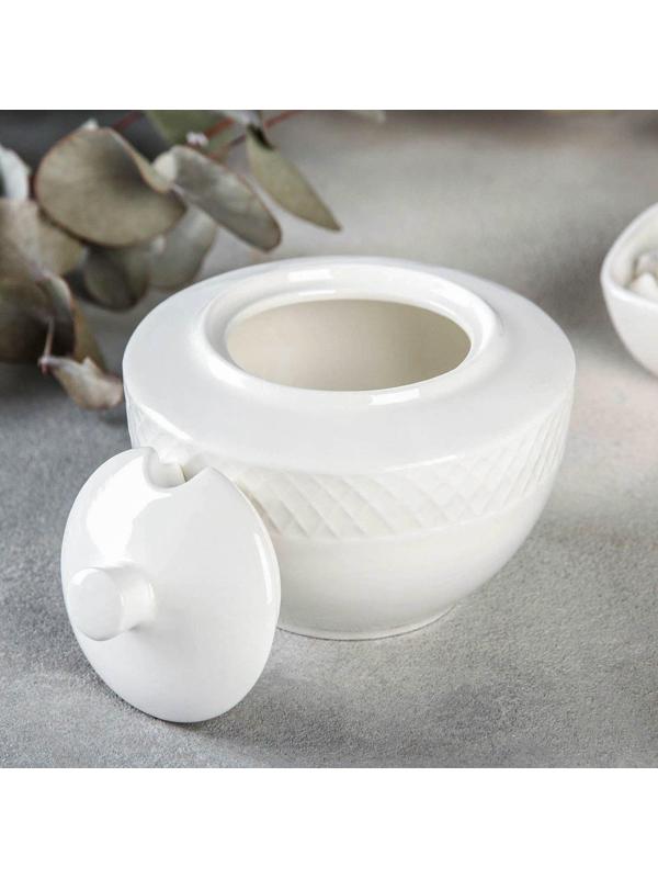 Сахарница фарфоровая «Юлия Высоцкая», 340 мл, с крышкой