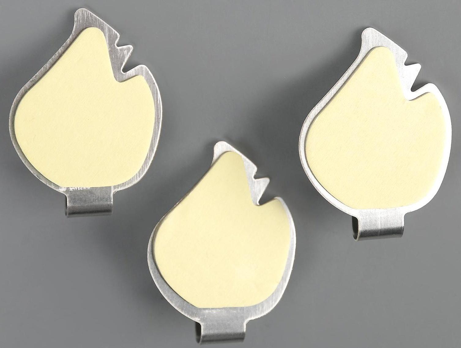 Крючок на липучке Доляна «Листики», 3 шт, металл