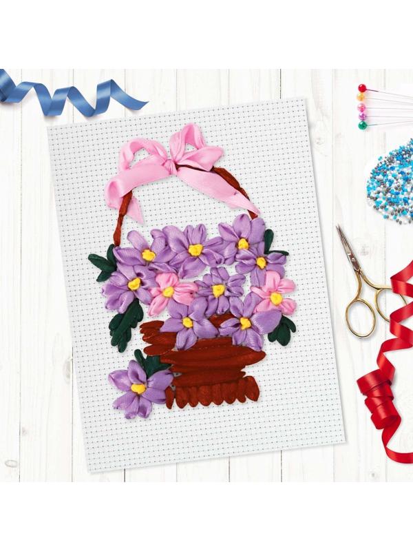 Вышивка лентами на канве «Корзинка фиалок»