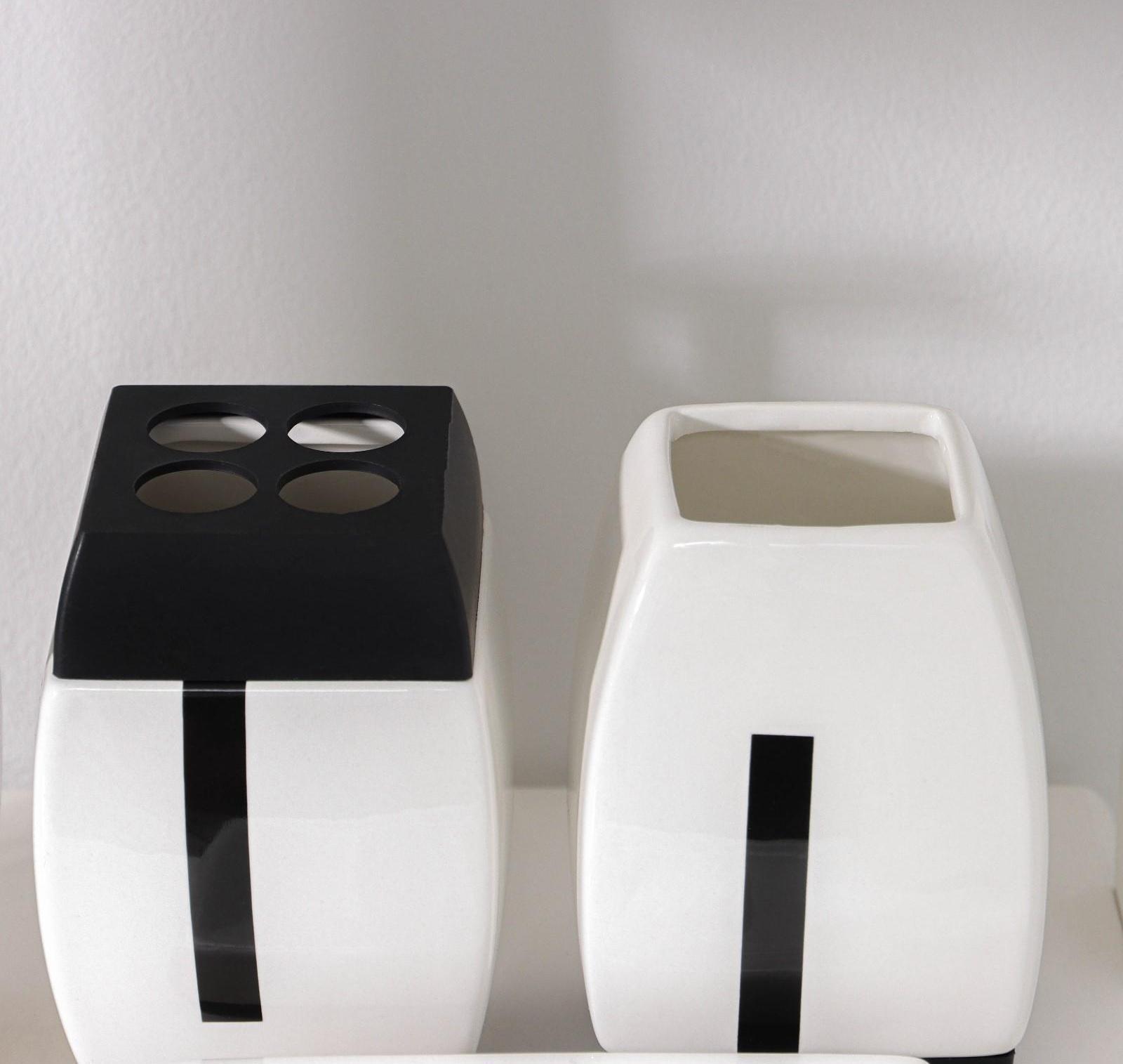 Набор аксессуаров для ванной комнаты «Гармония», 4 предмета (дозатор 400 мл, мыльница, 2 стакана)