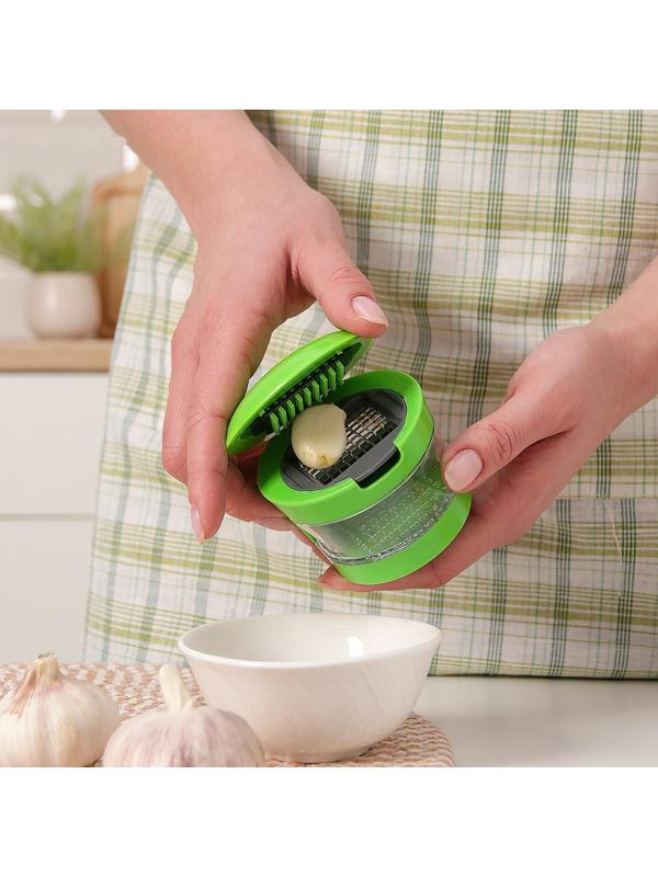 Приспособление для нарезки чеснока «Прино», 2 насадки, 7,5×7,5×6 см, цвет зелёный