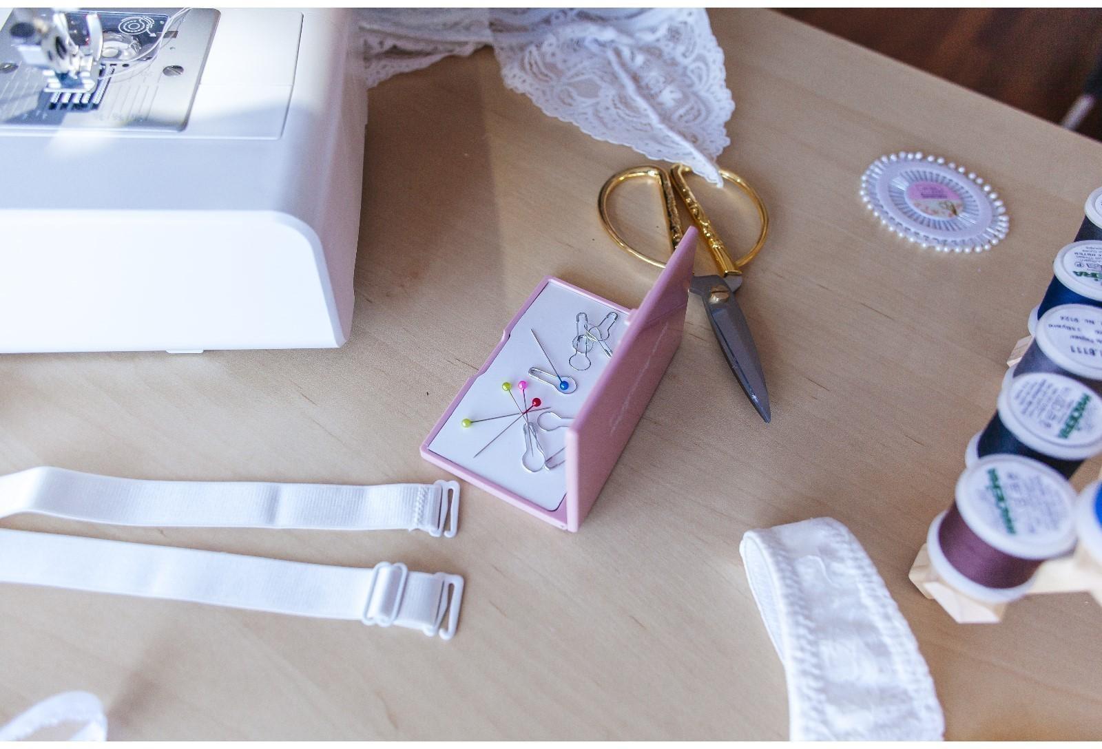 Игольница магнитная, 11 × 6,5 см, цвет розовый