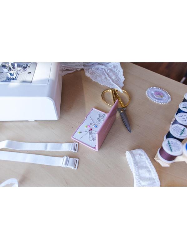 Игольница магнитная, 11 × 6,5 см, цвет розовый