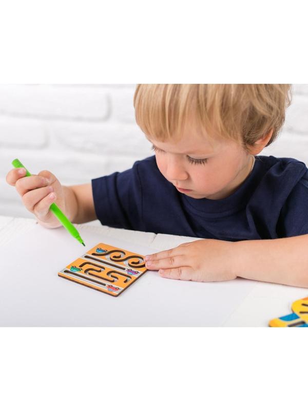 Трафареты для рисования «Животные», рисунок наклеен