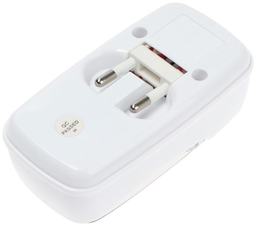 Зарядное устройство для двух АКБ АА или ААА CHR-57, вилка складная, сила заряда 180 мА,белое