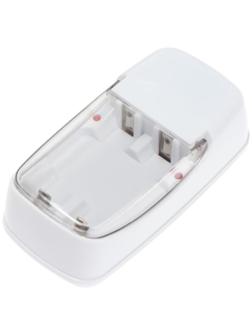 Зарядное устройство для двух АКБ АА или ААА CHR-57, вилка складная, сила заряда 180 мА,белое