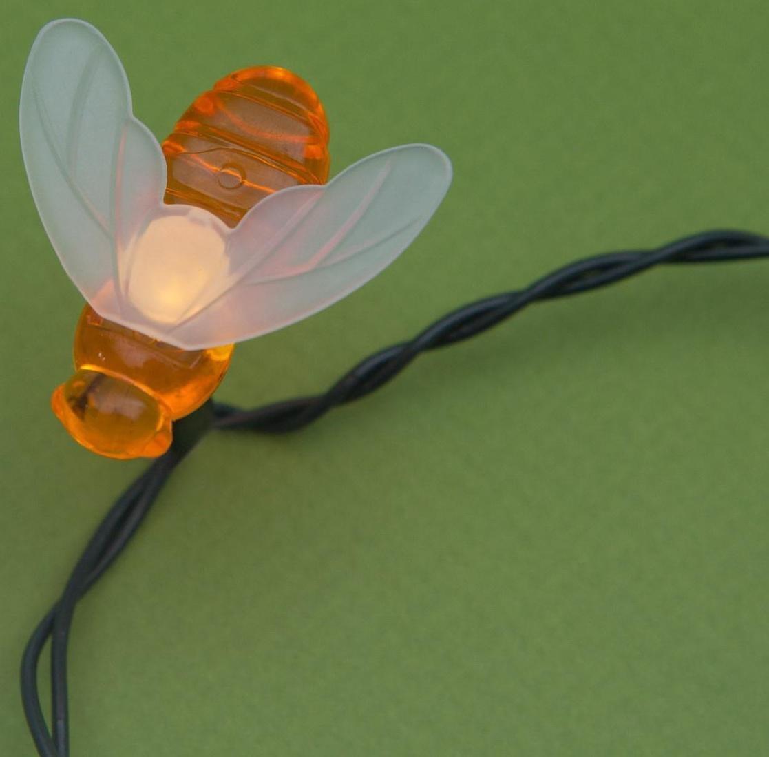 Гирлянда «Нить» 4.5 м с насадками «Пчёлки», IP44, тёмная нить, 30 LED, свечение тёплое белое, 2 режима, солнечная батарея