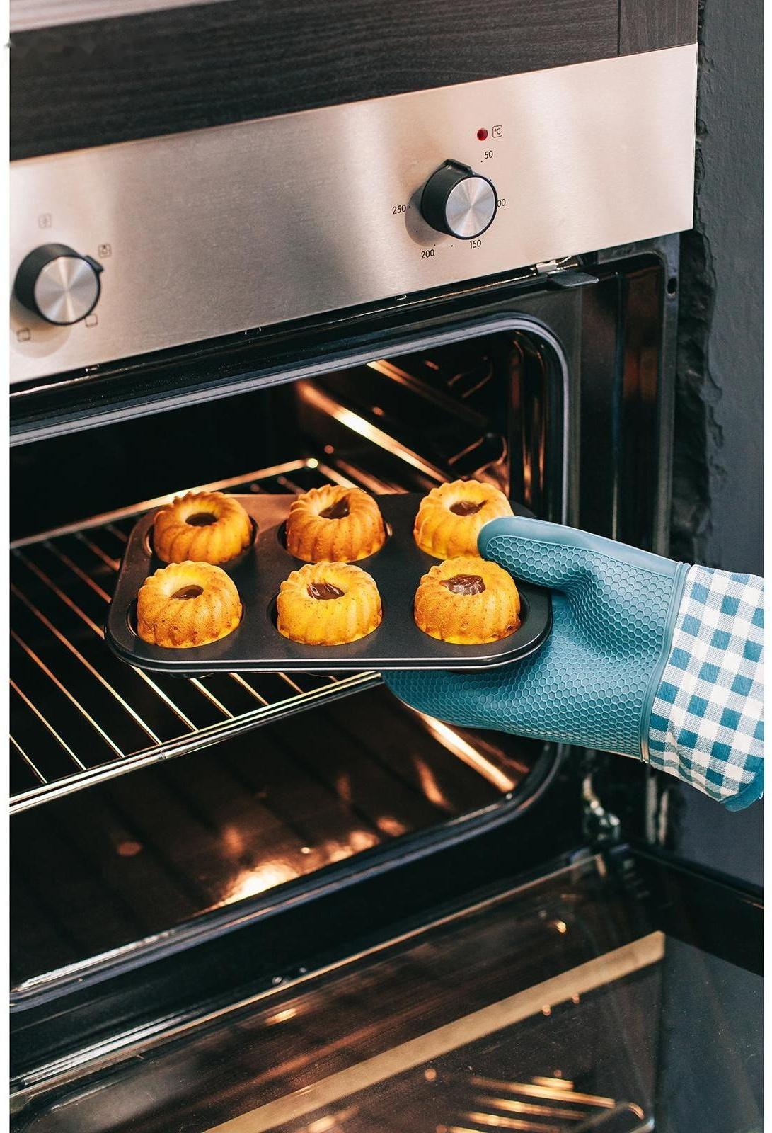 Рукавица силиконовая для горячего с манжетой Доляна «Клетка», 27×18,5 см, цвет МИКС