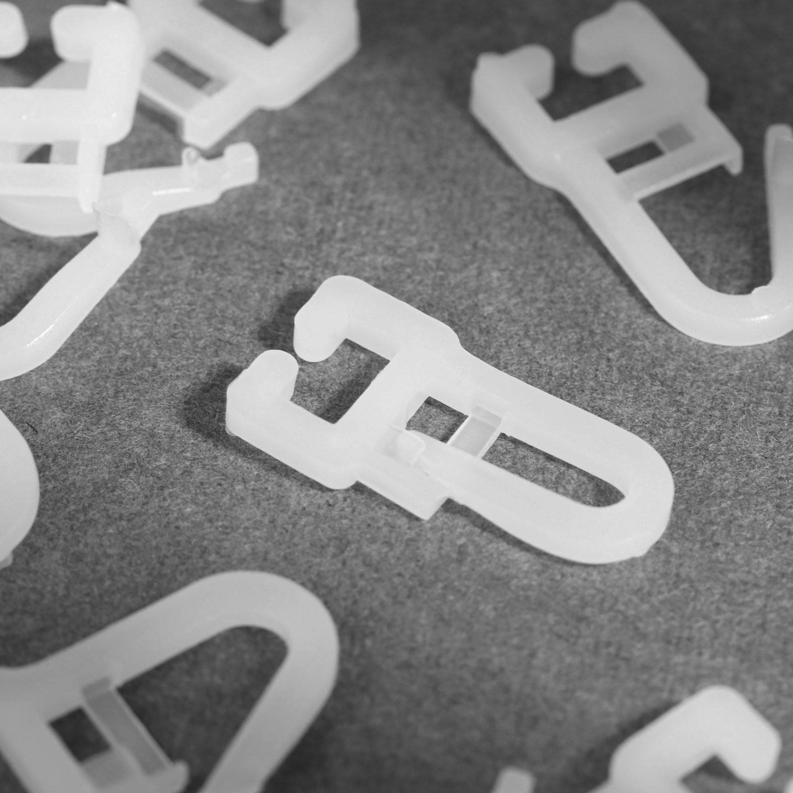 Крючок для штор, 25 × 10 мм, цвет белый