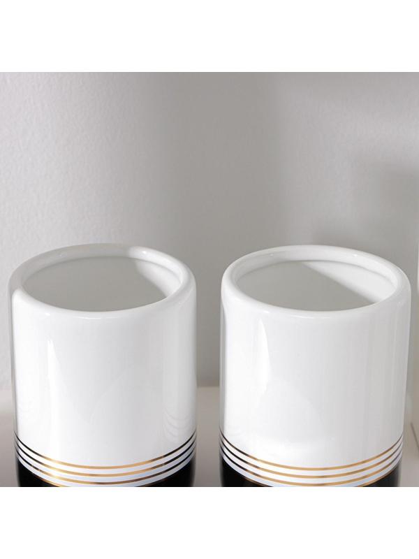 Набор аксессуаров для ванной комнаты «Лили», 4 предмета (дозатор 300 мл, мыльница, 2 стакана), цвет бело-чёрный