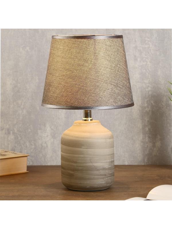 Лампа настольная 