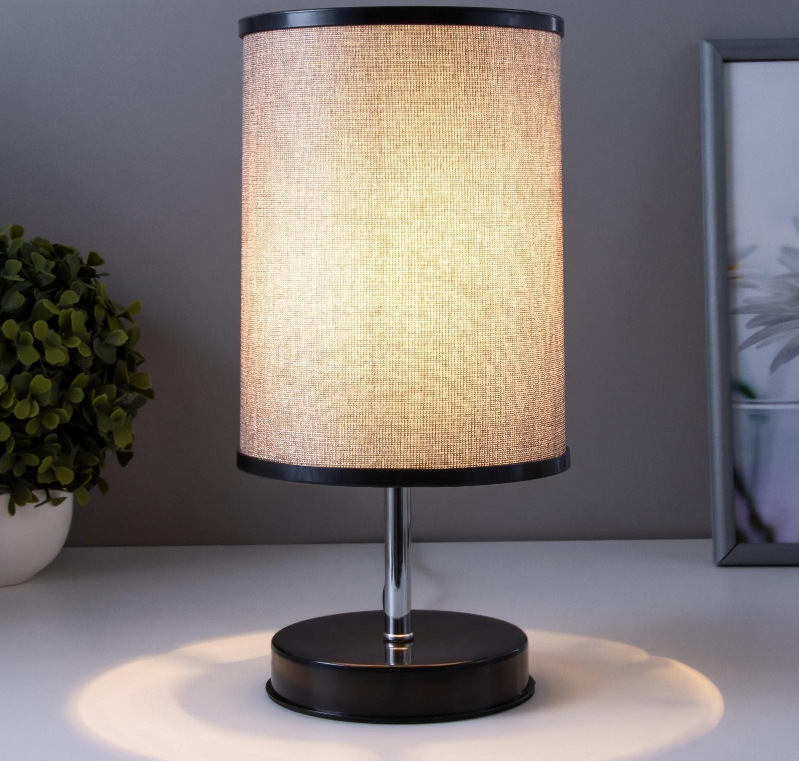 Лампа настольная 