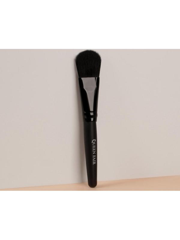 Кисть для макияжа «Premium Brush», 12,5 см, цвет чёрный