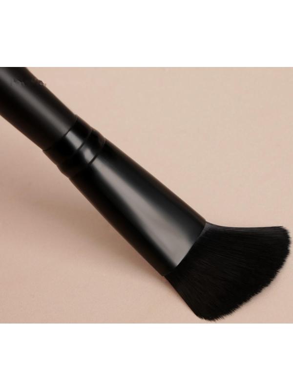 Кисть для макияжа «Premium Brush», 12,5 см, цвет чёрный