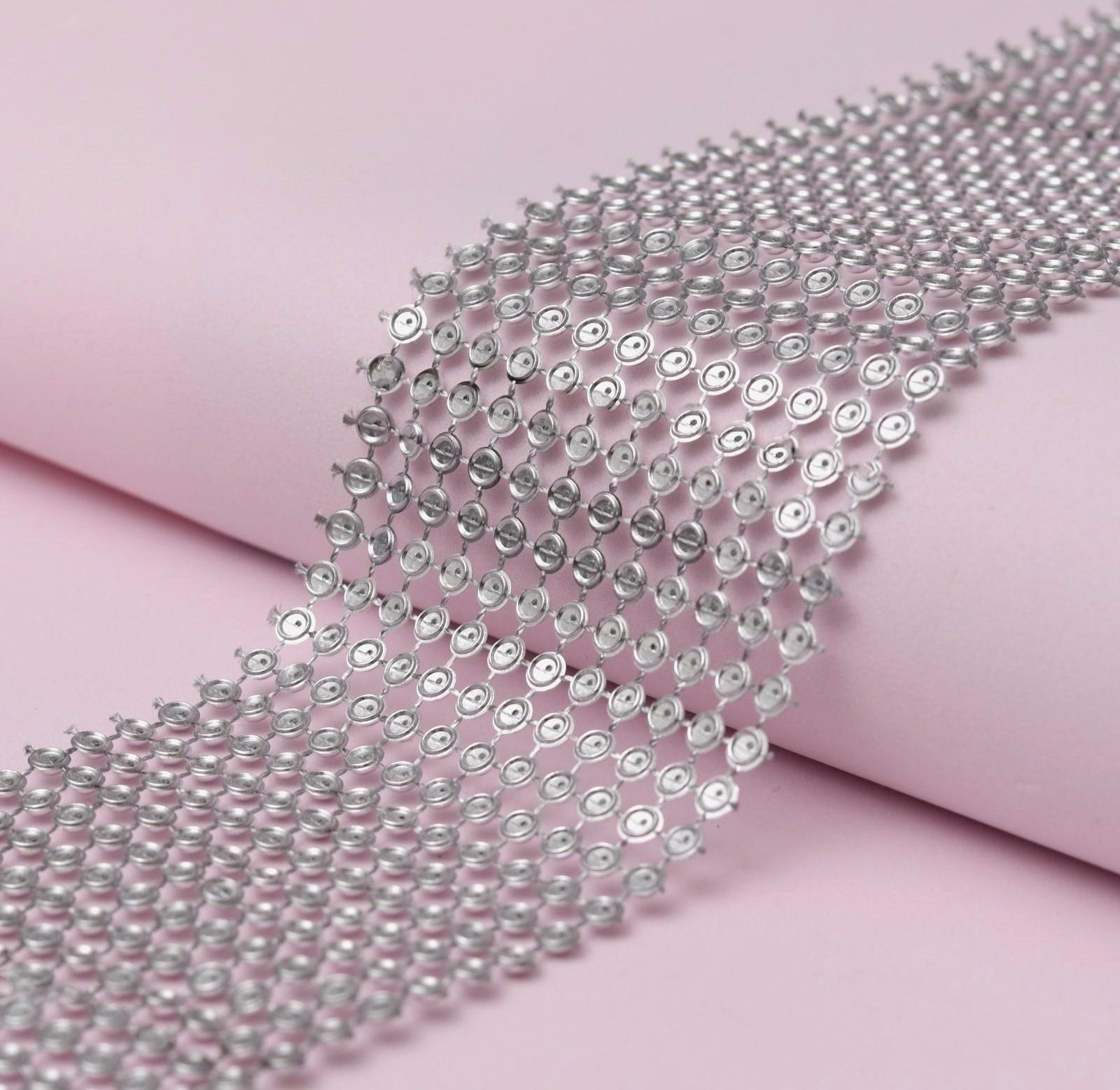 Лента с имитацией выпуклых страз, 5,75 см, 9 ± 1 м, цвет серебряный