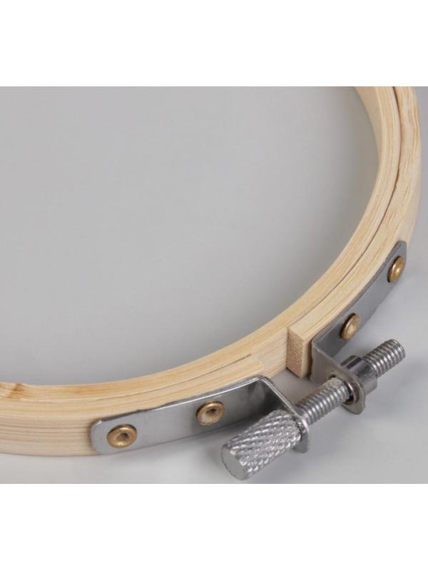 Пяльцы для вышивания, d = 10,3 см, цвет светлое дерево