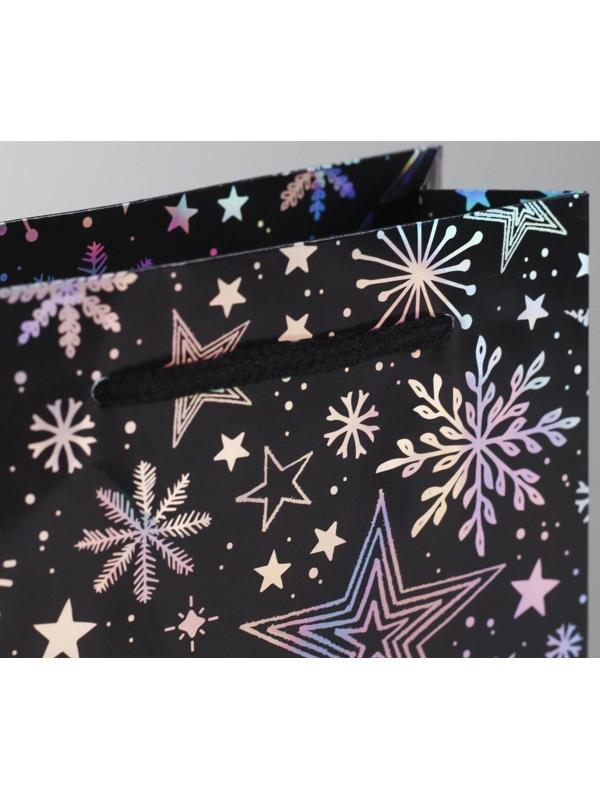 Пакет голографический вертикальный «Волшебного Нового года», S 12 × 15 × 5.5 см