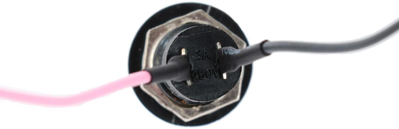 Выключатель кнопочный с фиксацией, d 1.5 см, провод 10 см, зеленый