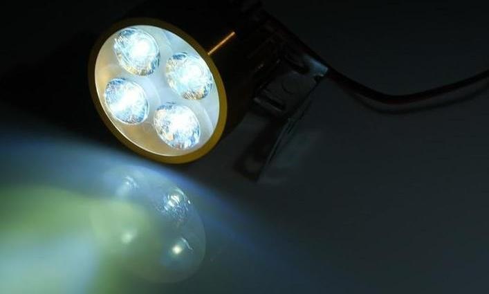 Фара cветодиодная для мототехники, 4 LED, IP67, 4 Вт, направленный свет