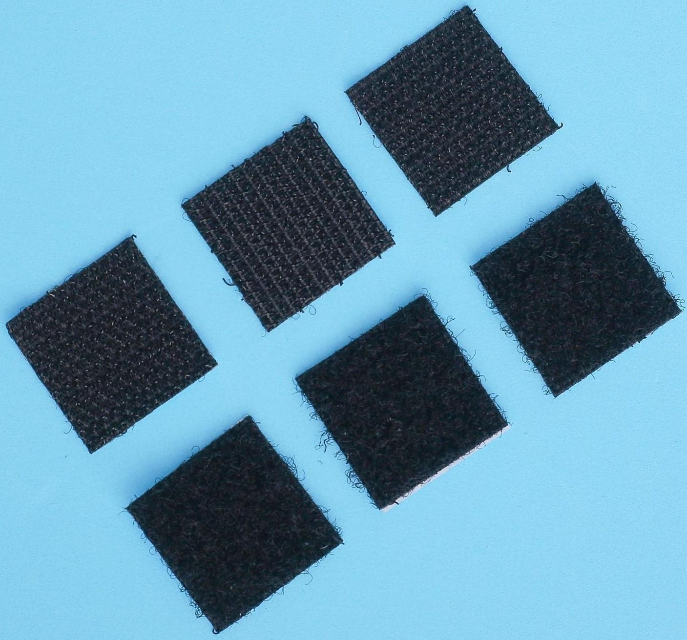 Липучка на клеевой основе «Квадрат», набор 30 шт., размер 1 шт. 2 × 2 см, цвет чёрный