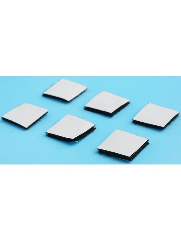 Липучка на клеевой основе «Квадрат», набор 30 шт., размер 1 шт. 2 × 2 см, цвет чёрный