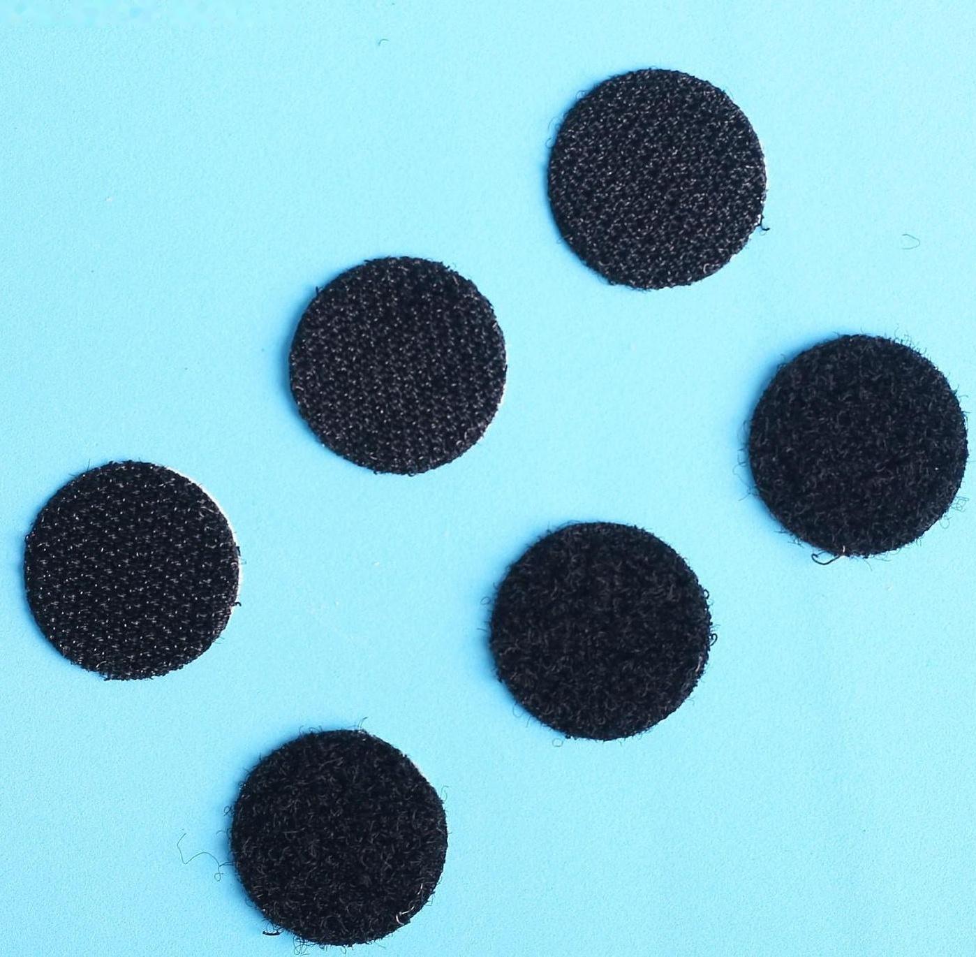 Липучка на клеевой основе «Круг», набор 30 шт., размер 1 шт. 2 см, цвет чёрный