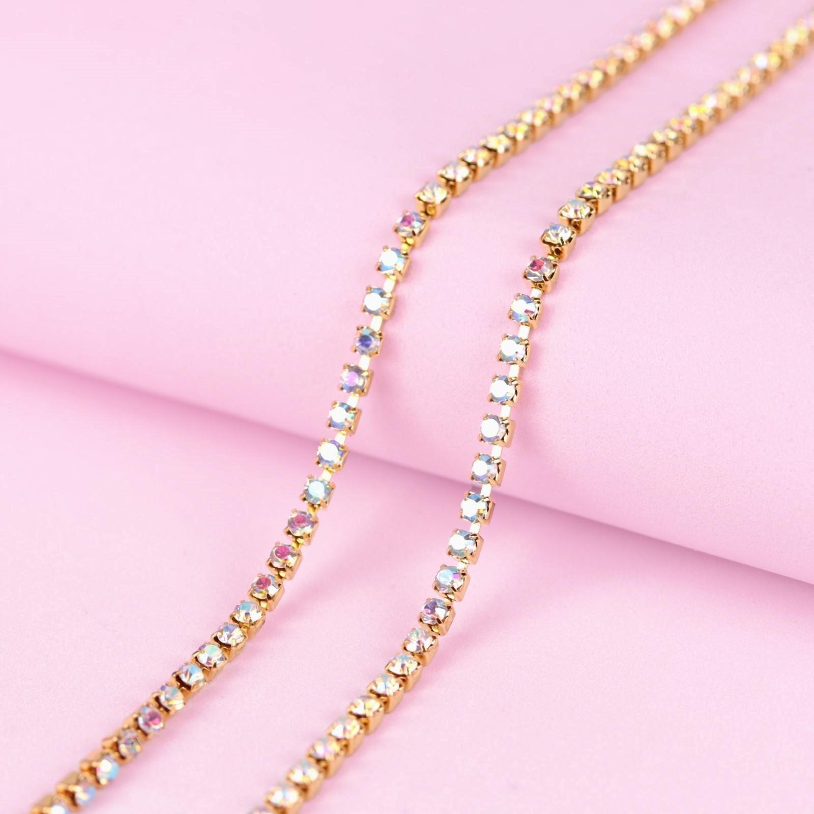 Цепь со стразами, с голографией, 2 мм, 9 ± 1 м, цвет золотой