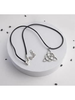 Кулон на шнурке 