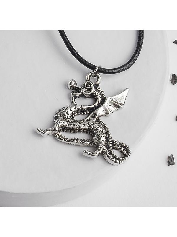 Кулон на шнурке 