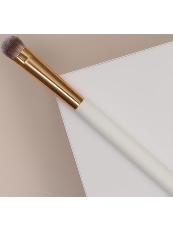 Кисть для макияжа «White», 17,5 см, цвет белый