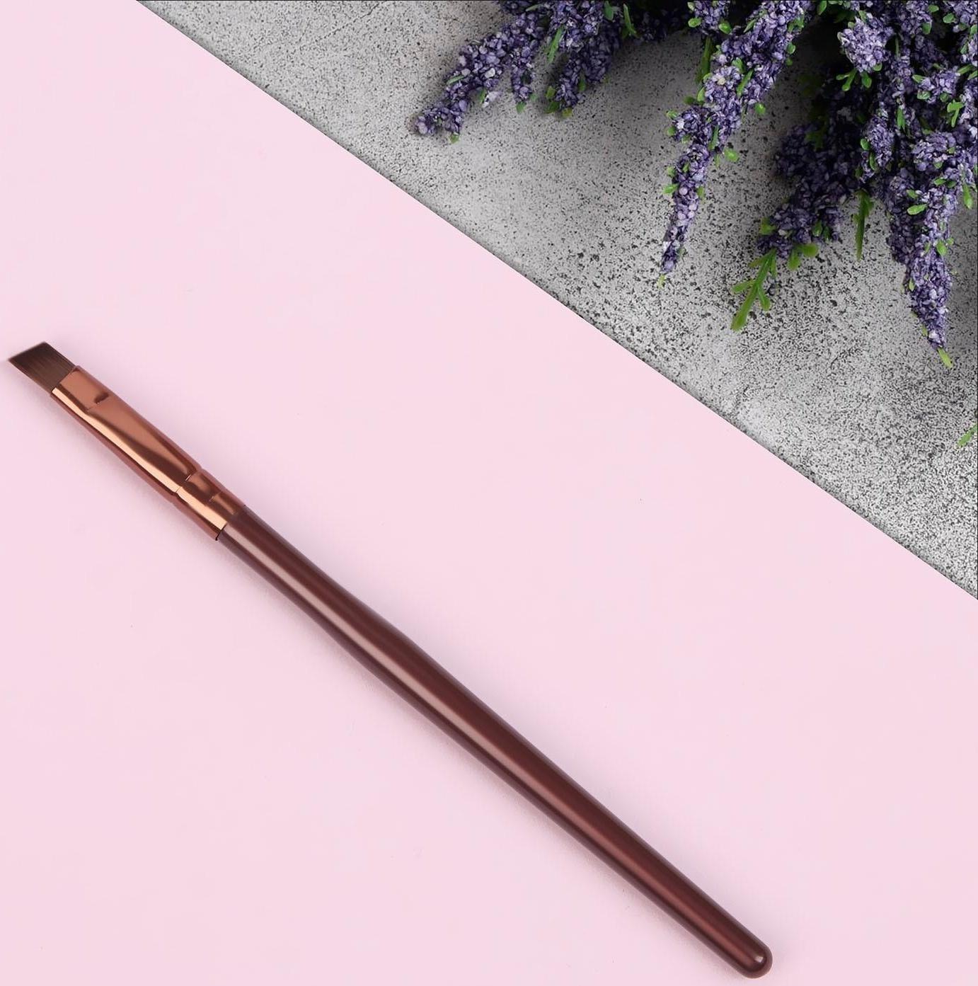 Кисть для макияжа «Brush СOFFEE», скошенная, 13 см, цвет коричневый/бронзовый