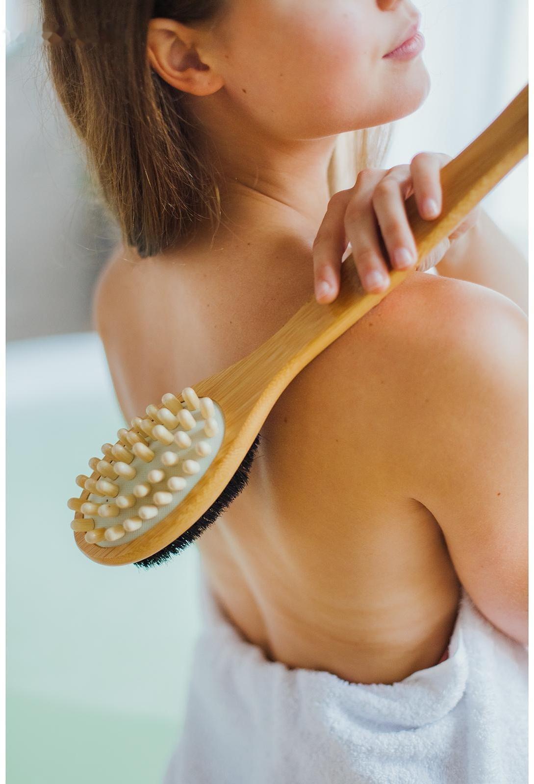 Щётка массажная для тела Доляна, с ручкой и массажёром, натуральная щетина