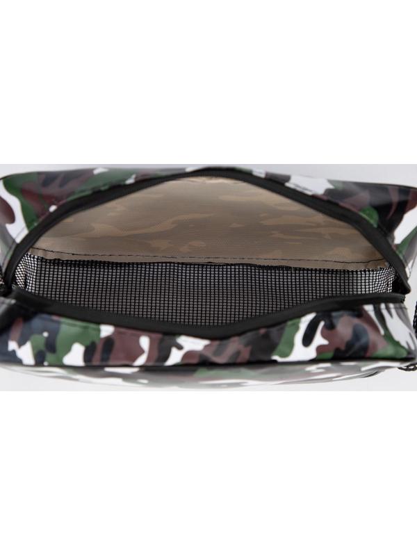 Косметичка на молнии, цвет зелёный