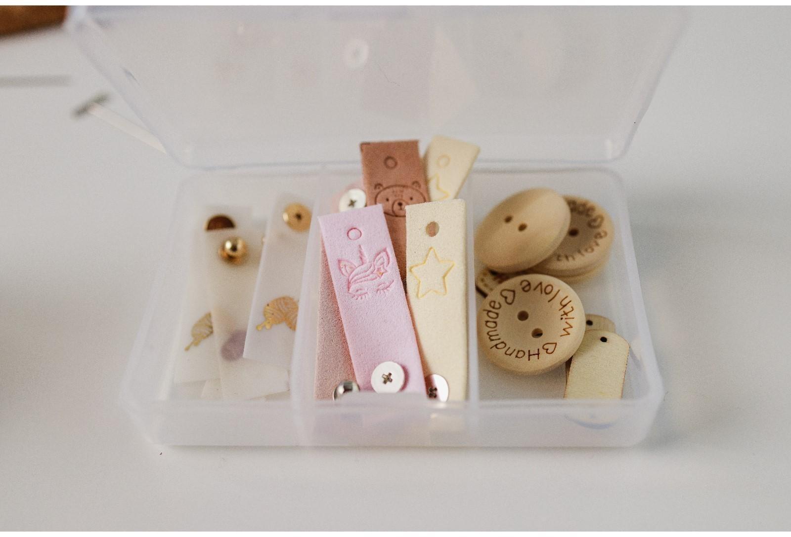 Набор нашивок из дерева «Hand made with love», 2,5 × 2,5 см, 10 шт