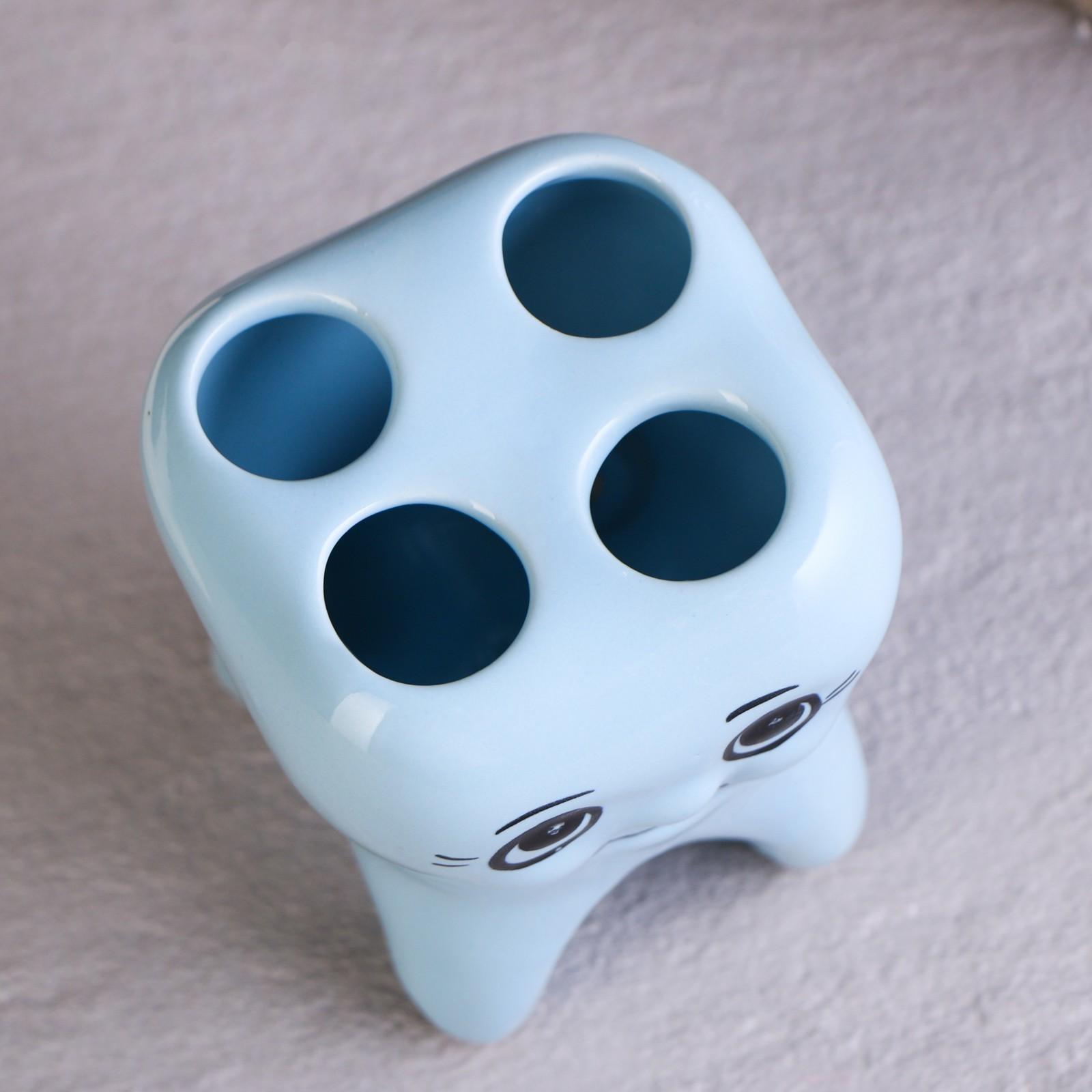 Стакан под зубную щетку 