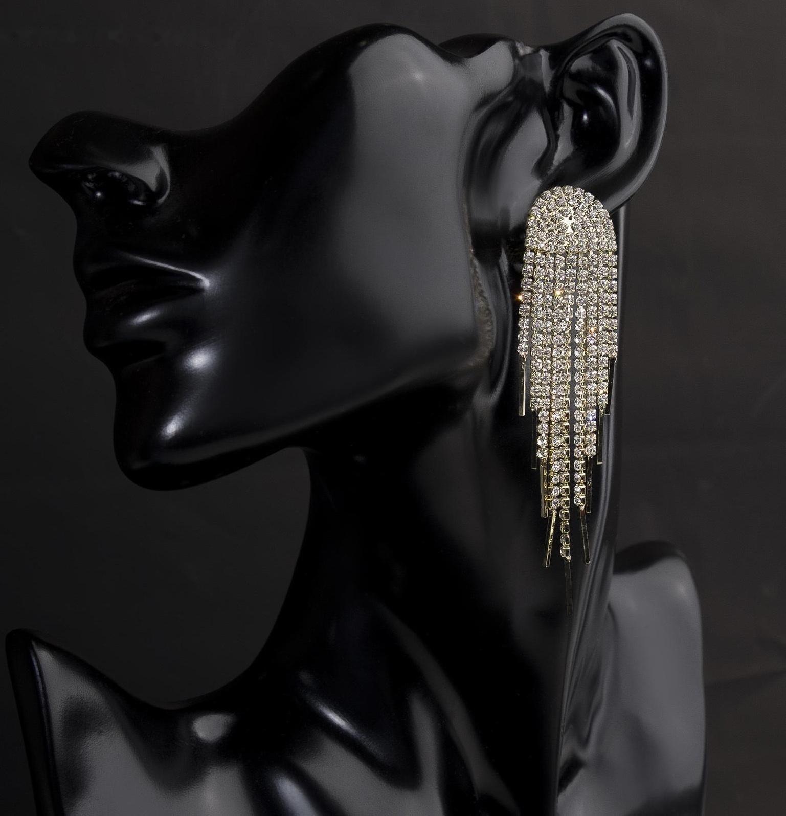 Серьги висячие со стразами 