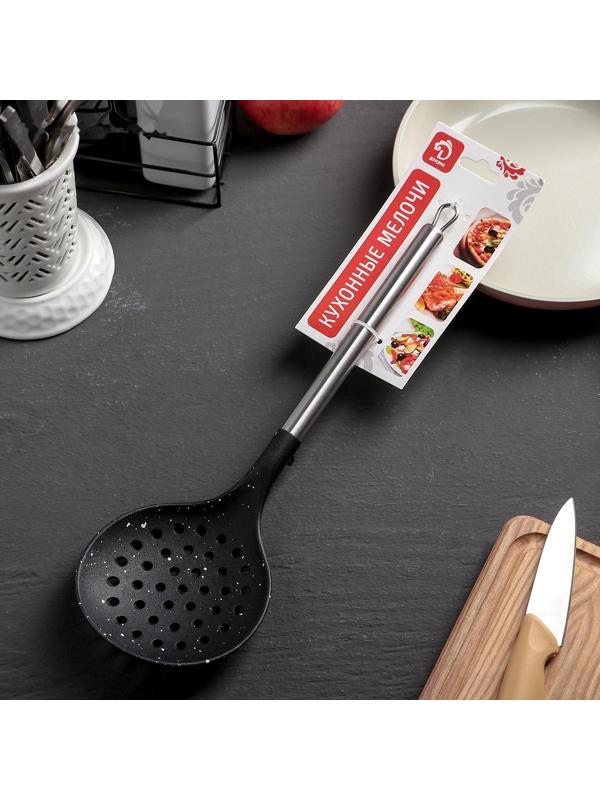 Ложка с прорезями Доляна «Фернан», 34 см, цвет чёрный