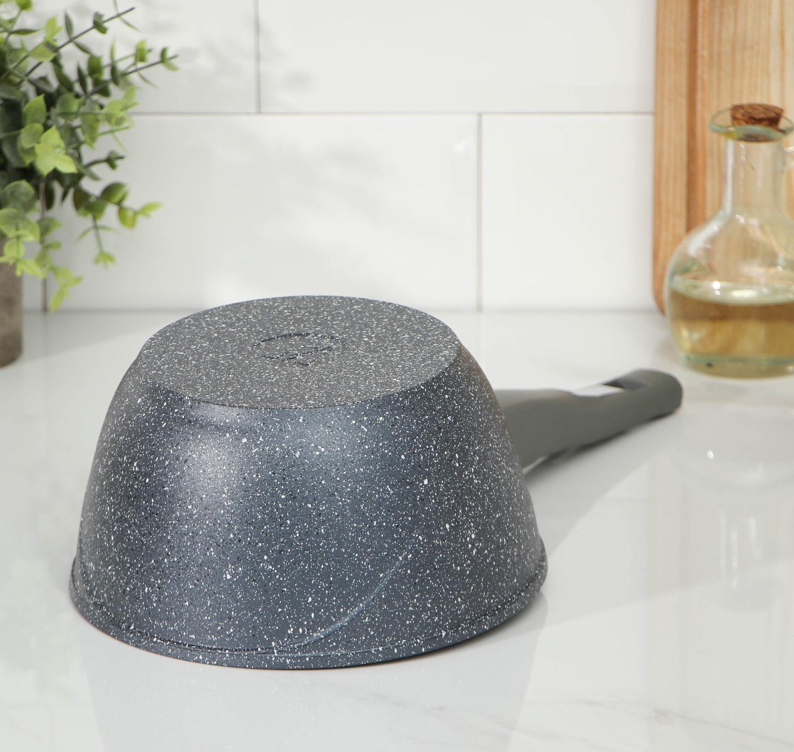 Набор посуды №1 «Гранит», 3 предмета: сковорода d=26 см, ковш 1,7 л, кастрюля 5 л, крышки, антипригарное покрытие