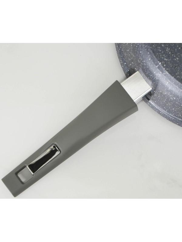 Набор посуды №1 «Гранит», 3 предмета: сковорода d=26 см, ковш 1,7 л, кастрюля 5 л, крышки, антипригарное покрытие