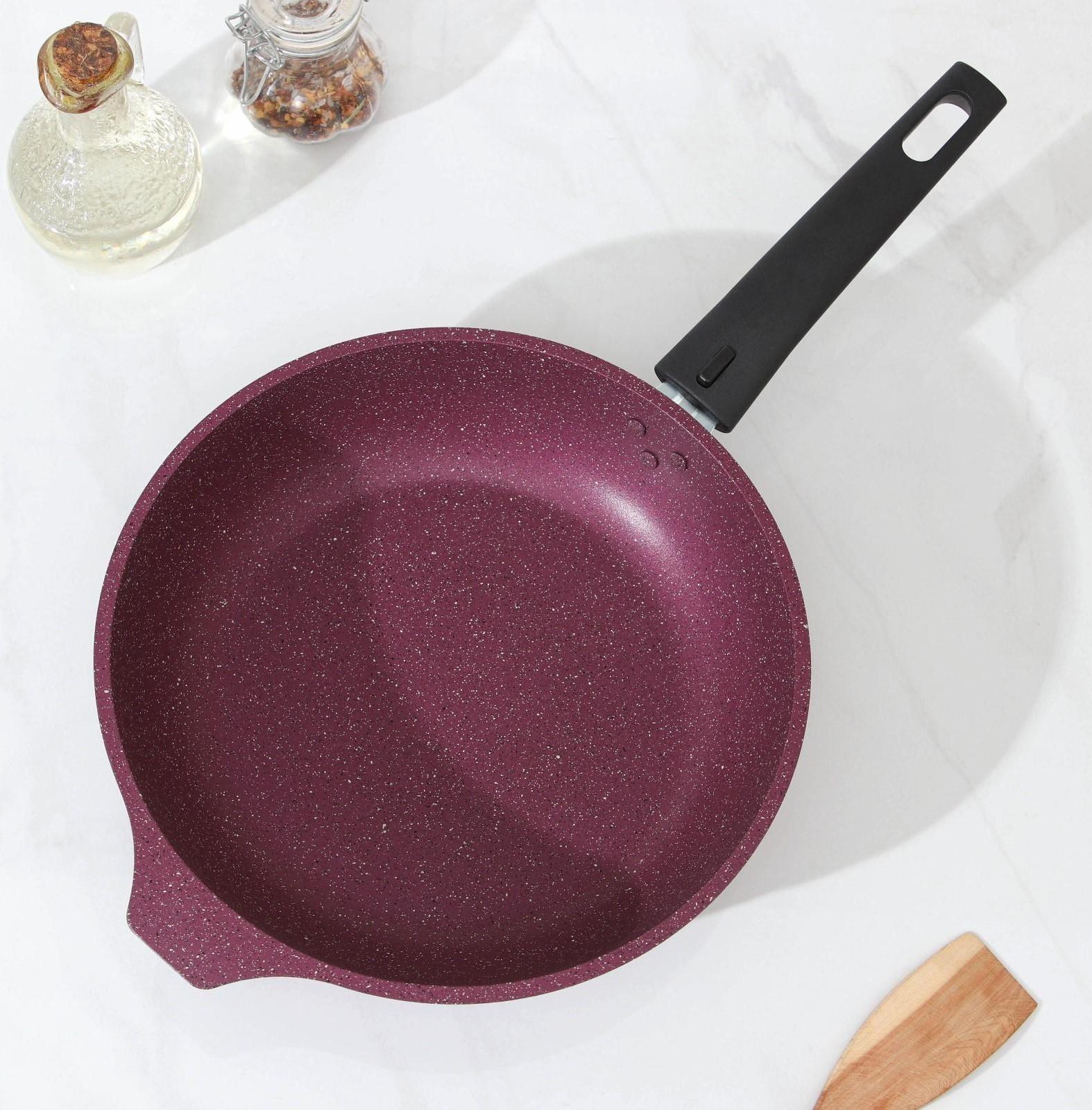 Сковорода Trendy style, d=24 см, съёмная ручка, антипригарное покрытие, цвет фиолетовый